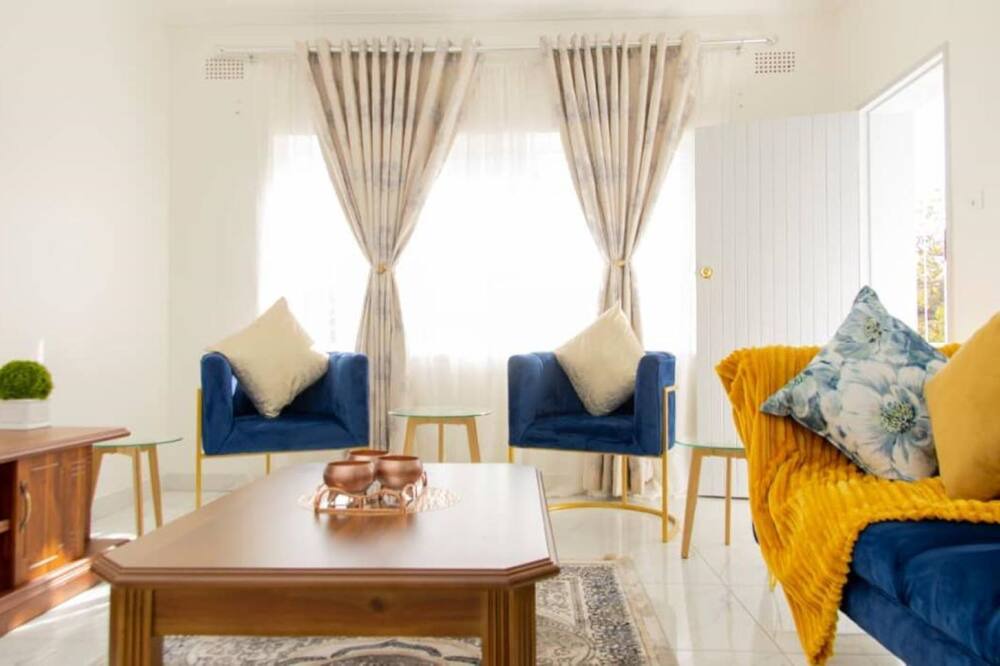 Photo of Livingroom in Bulawayo