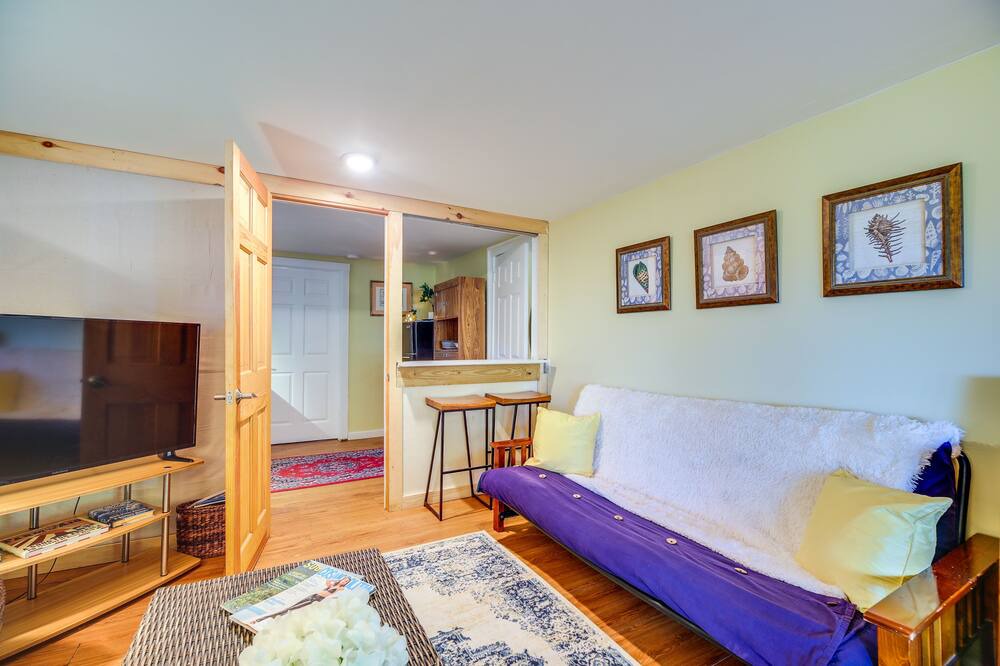 Photo of Livingroom in Warren