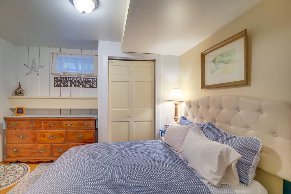 Photo of Bedroom in Warren