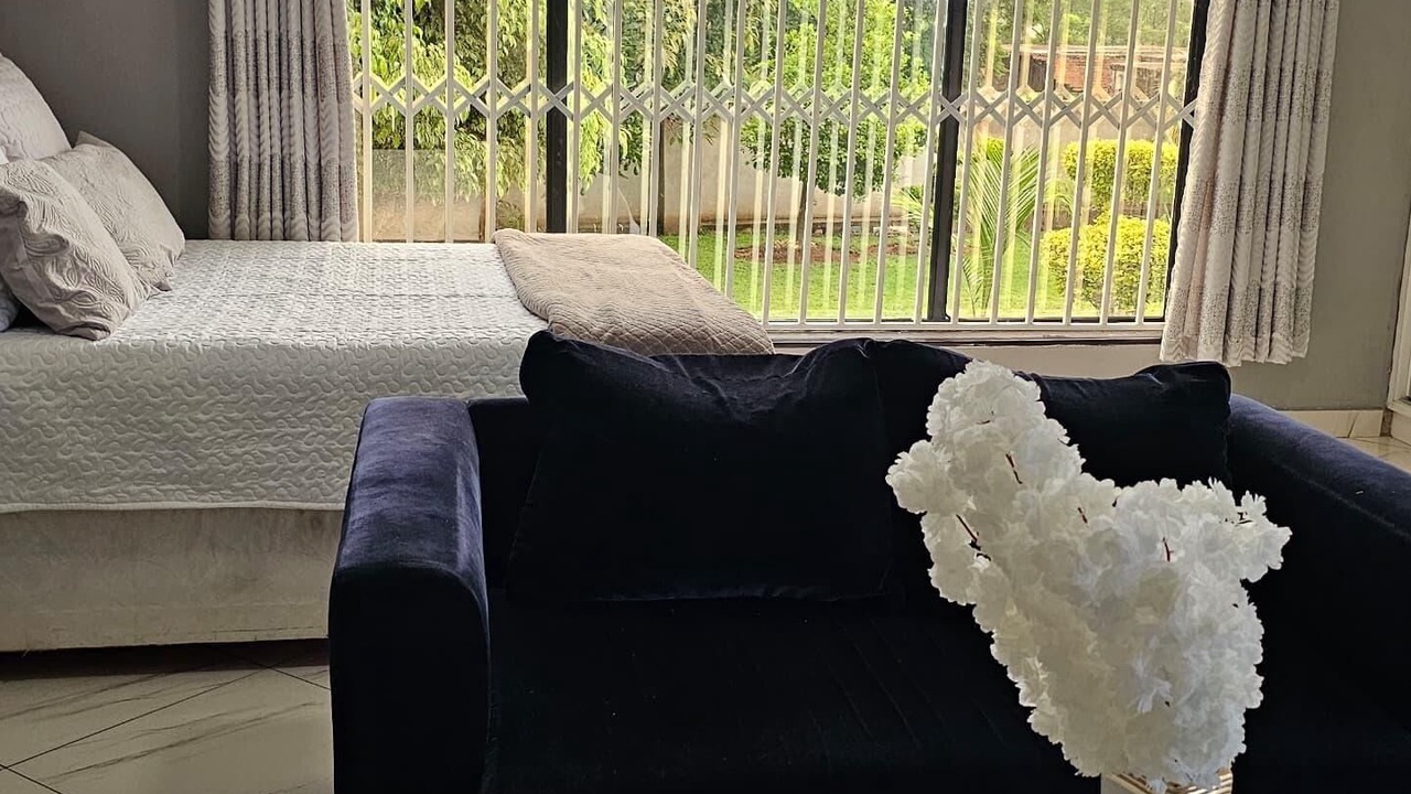 Photo of Bedroom in Greendale