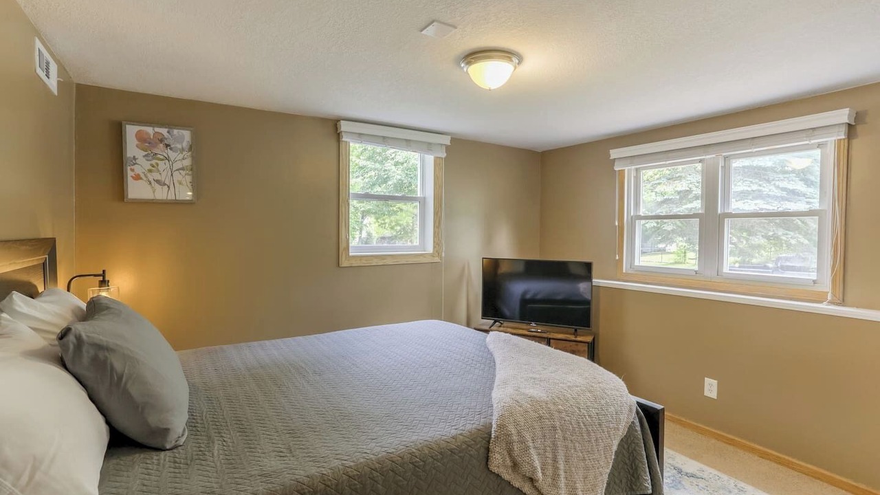 Photo of Bedroom in Eagan