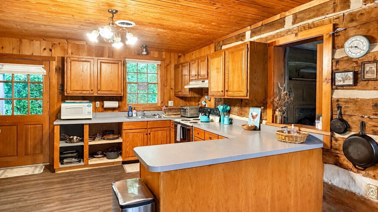Photo of Kitchen in Luray