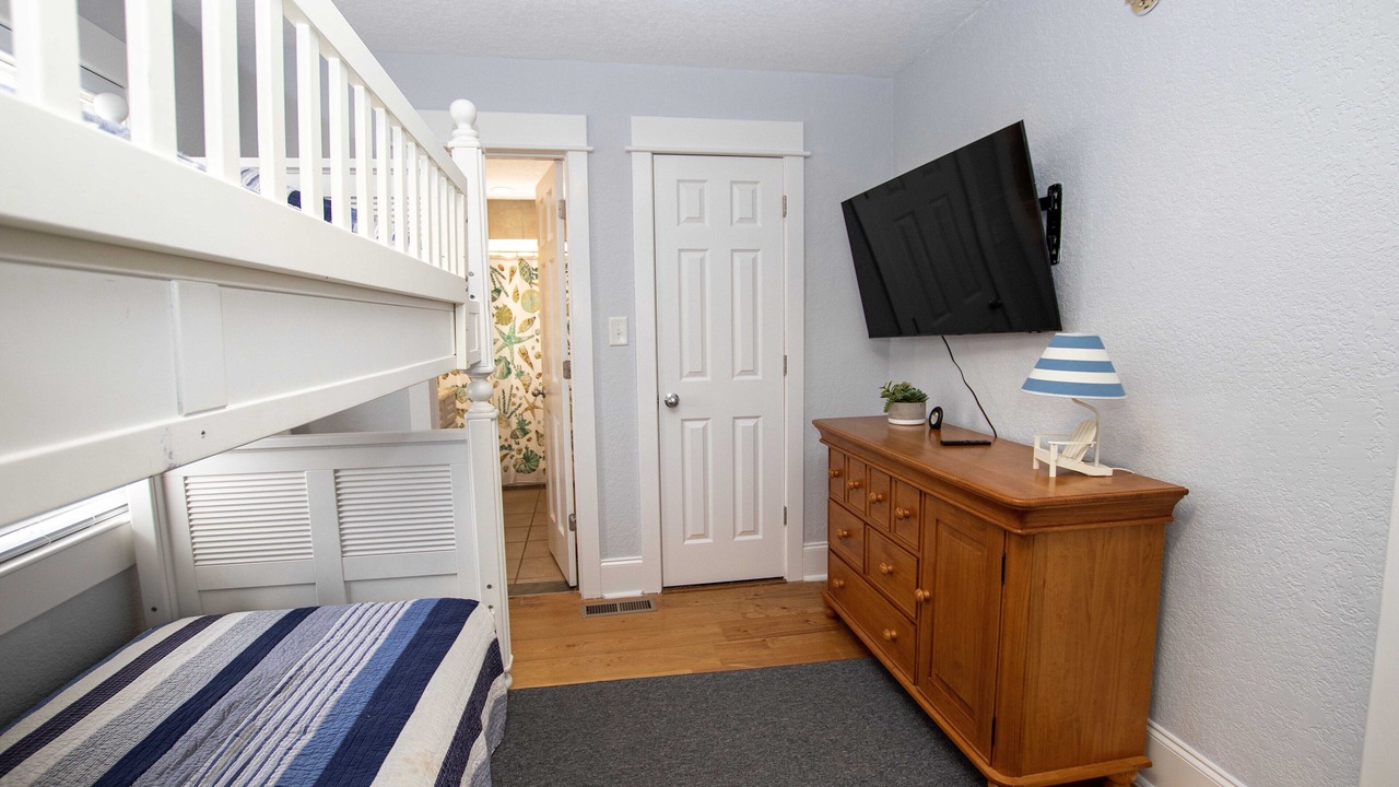 Photo of Bedroom in Corolla