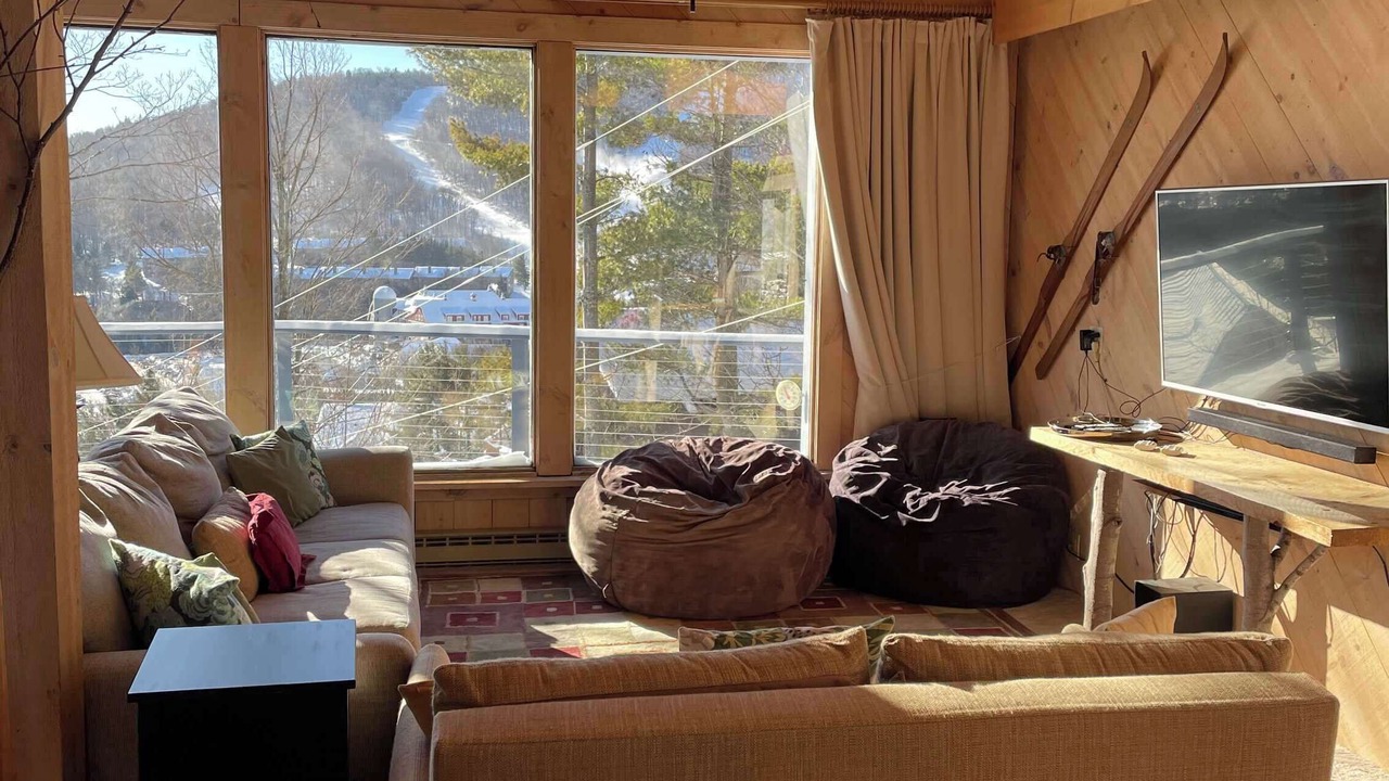 Photo of Livingroom in Warren