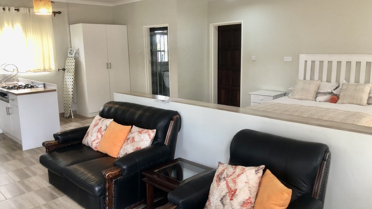Photo of Bedroom in Glen Lorne