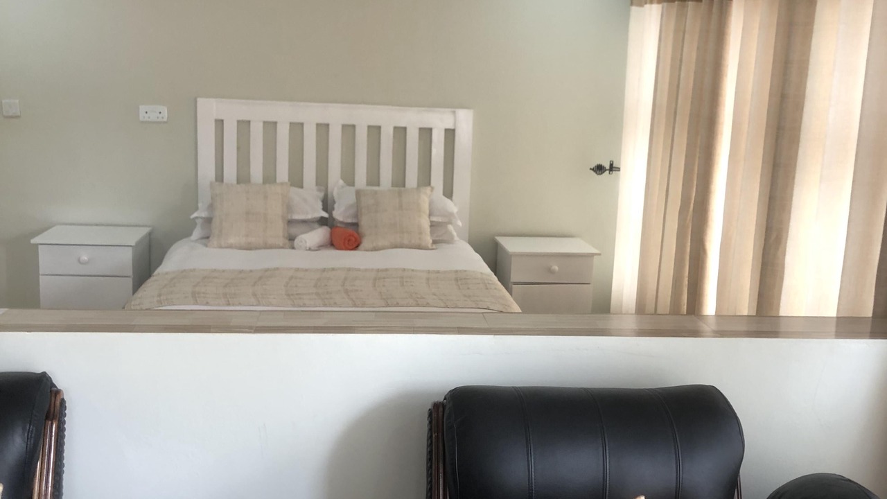 Photo of Bedroom in Glen Lorne