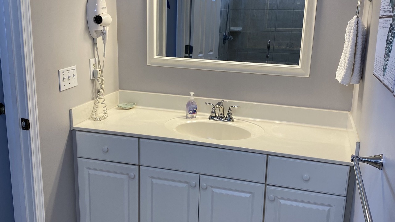 Photo of Bathroom in Cherry Grove Beach