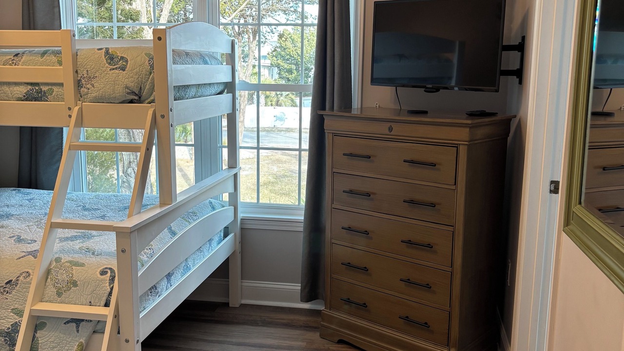 Photo of Bedroom in Cherry Grove Beach