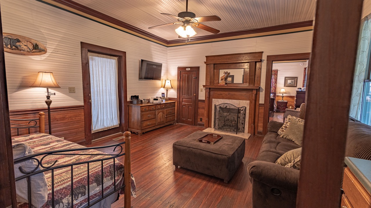 Photo of Bedroom in Mars Hill