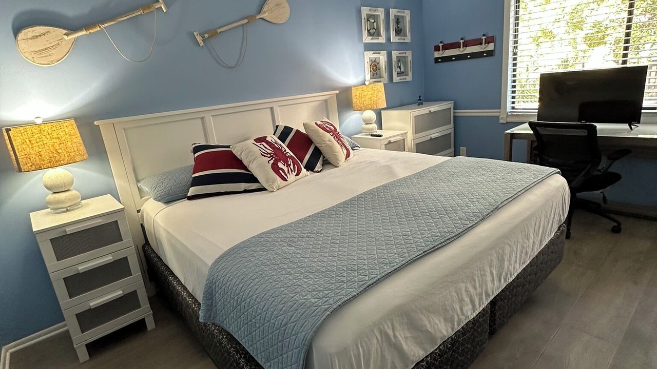 Photo of Bedroom in Ocean Woods