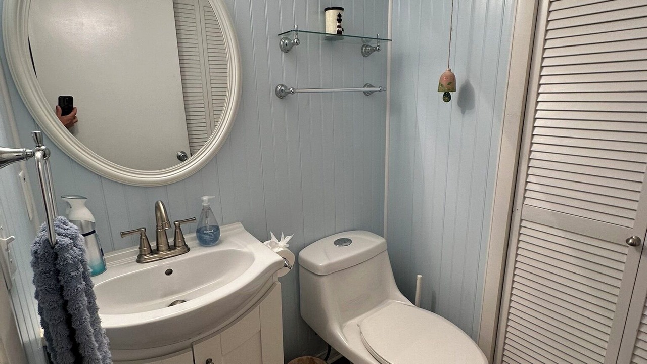 Photo of Bathroom in Ocean Woods