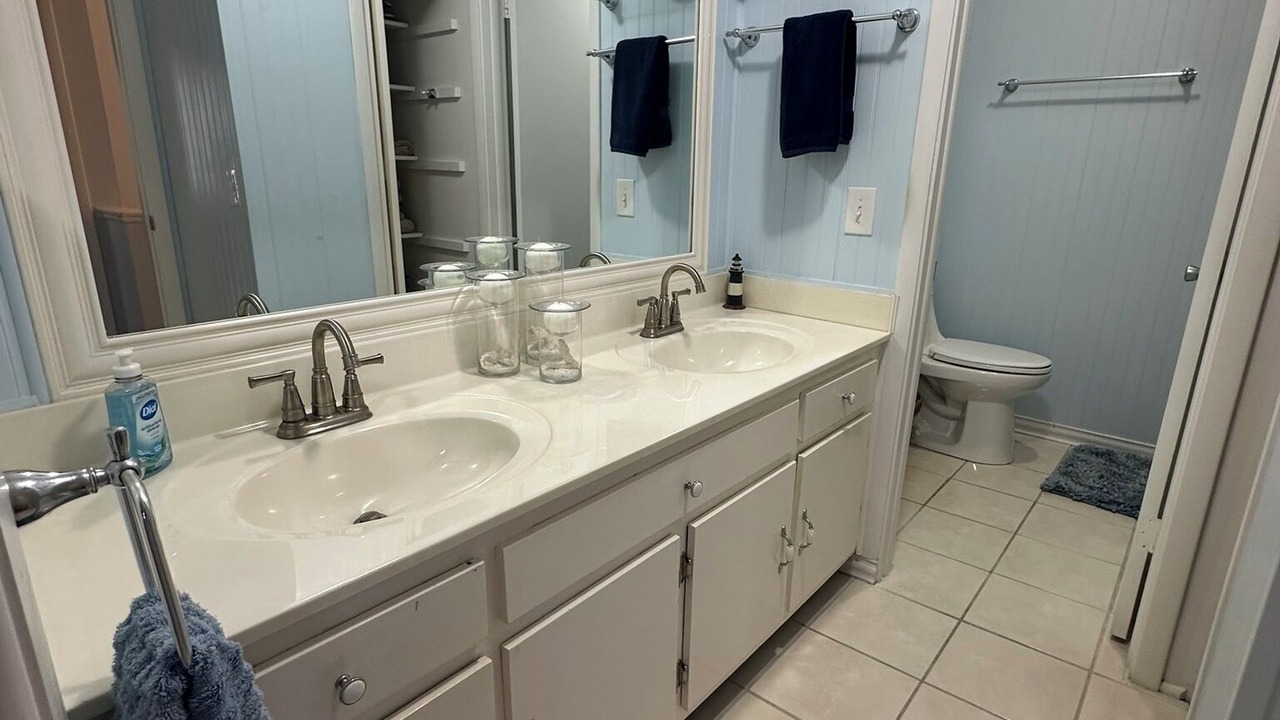 Photo of Bathroom in Ocean Woods