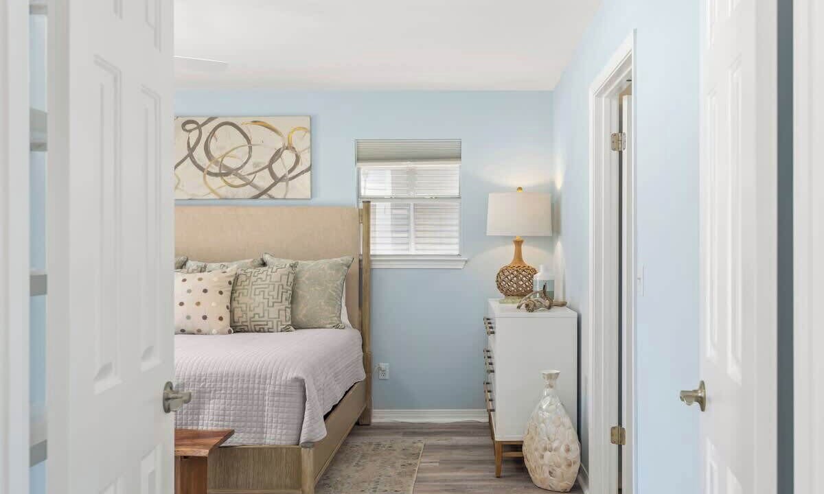 Photo of Bedroom in Clipper Cove