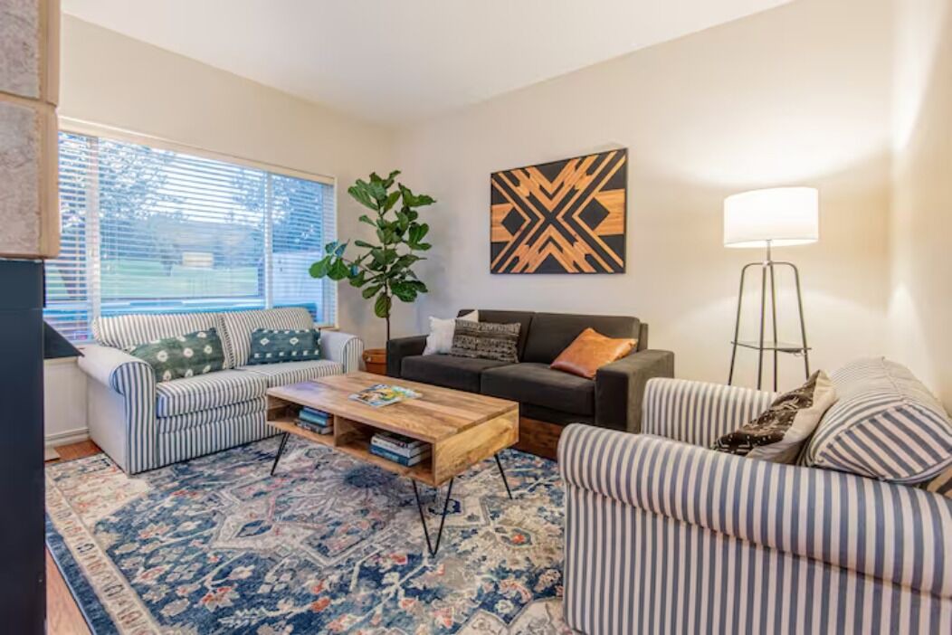 Photo of Livingroom in Redmond
