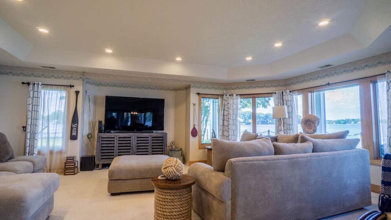 Photo of Livingroom in Battle Creek