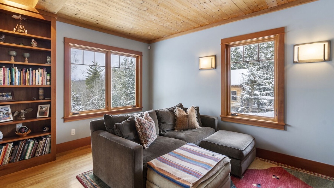 Photo of Livingroom in Stowe Area