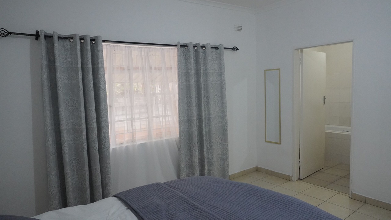 Photo of Bedroom in Greendale