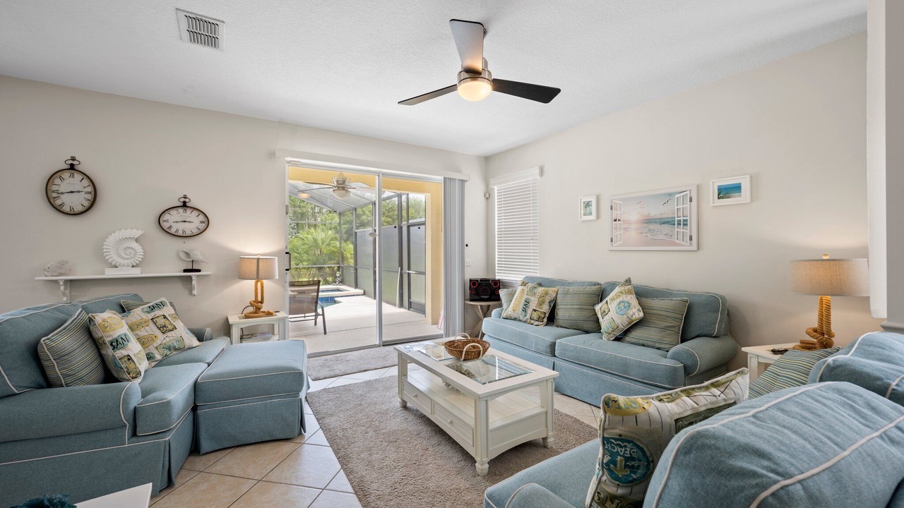 Photo of Livingroom in Sandy Ridge