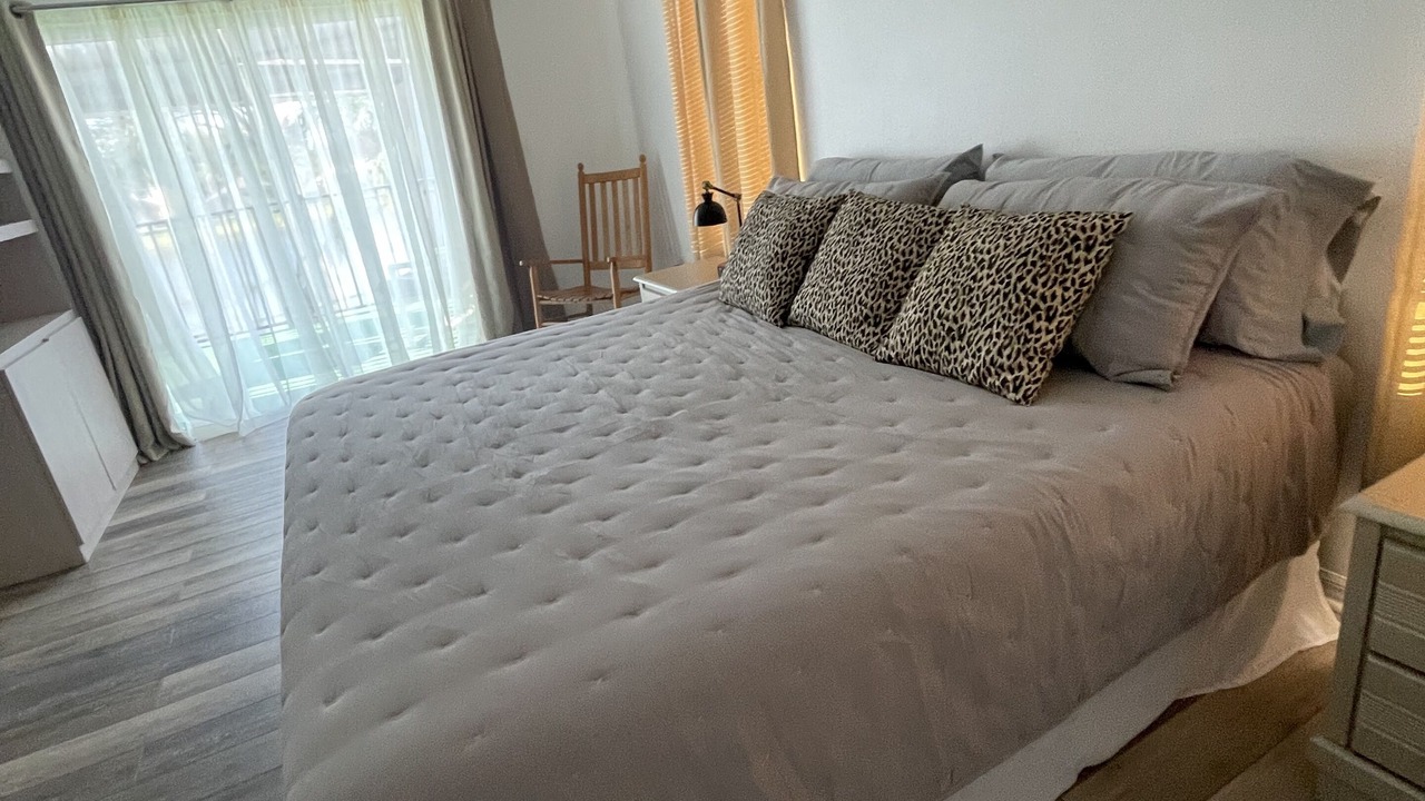 Photo of Bedroom in Sunset Lakes