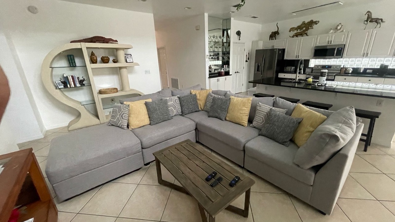 Photo of Livingroom in Sunset Lakes