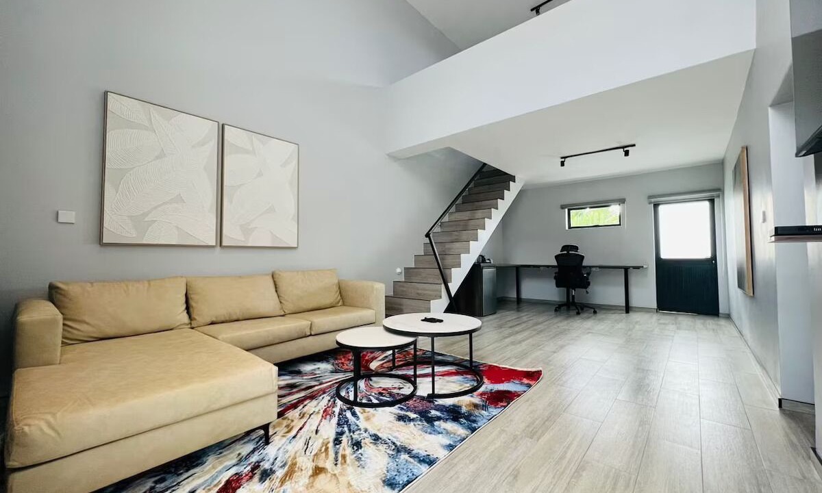 Photo of Livingroom in Harare East