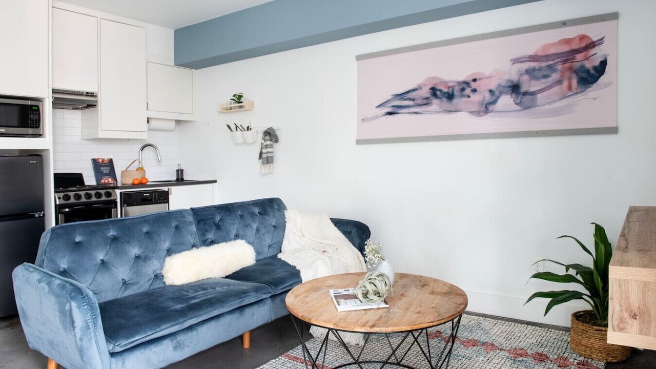 Photo of Livingroom in Virginia Highland