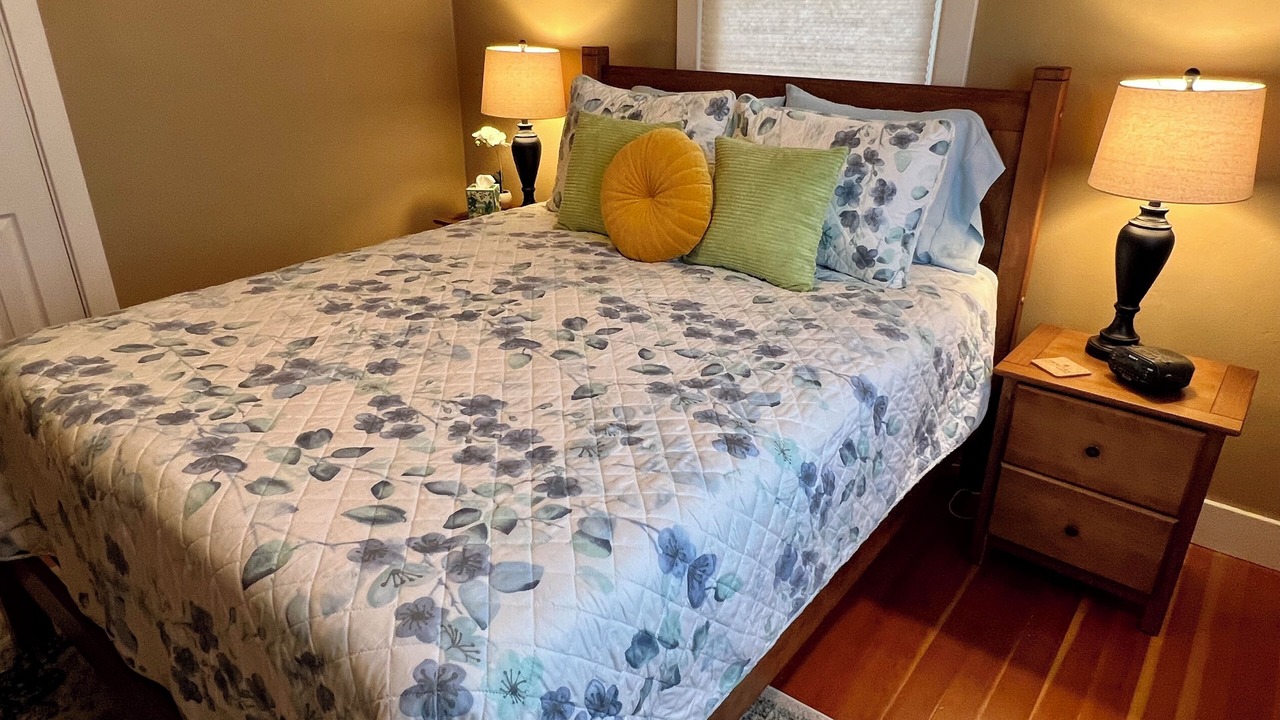 Photo of Bedroom in Redmond