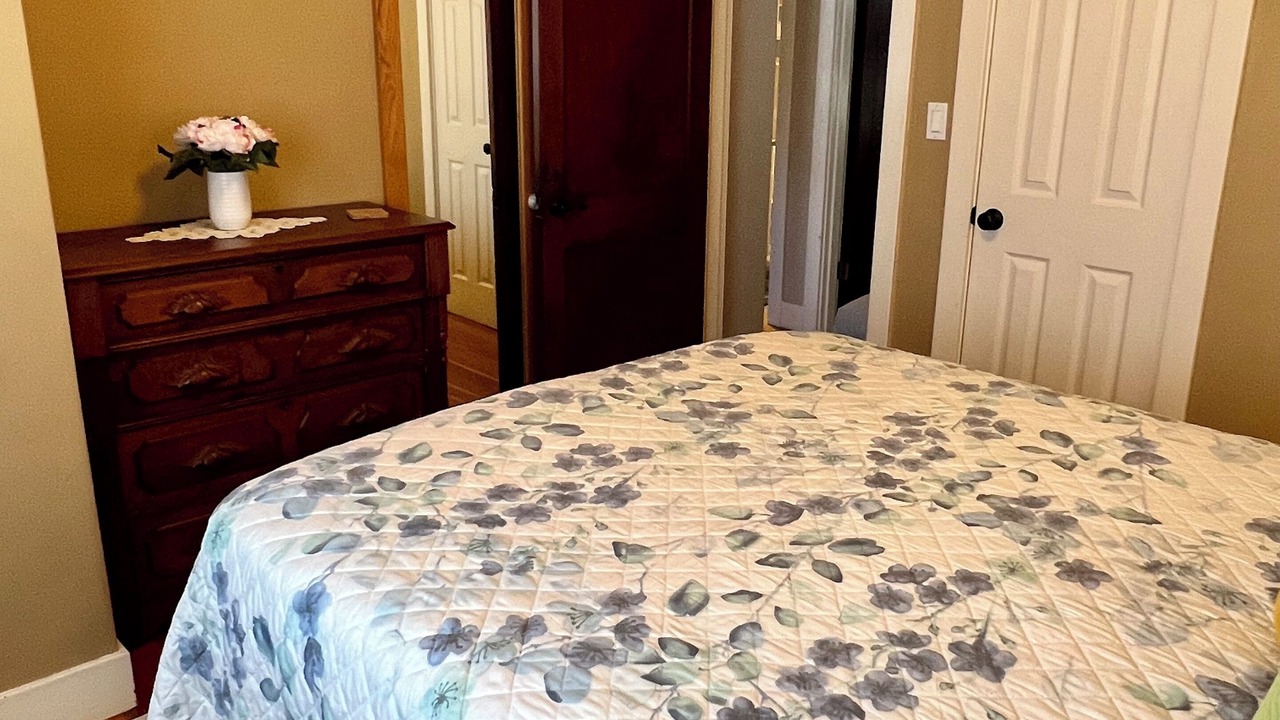 Photo of Bedroom in Redmond