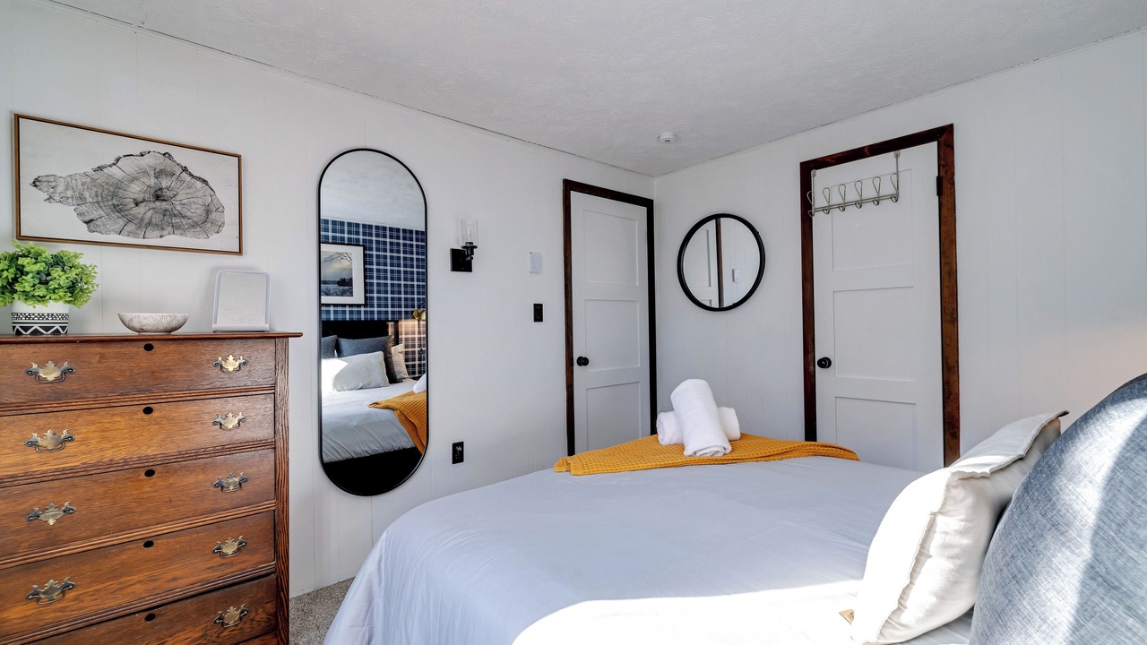 Photo of Bedroom in Locust Lake Village