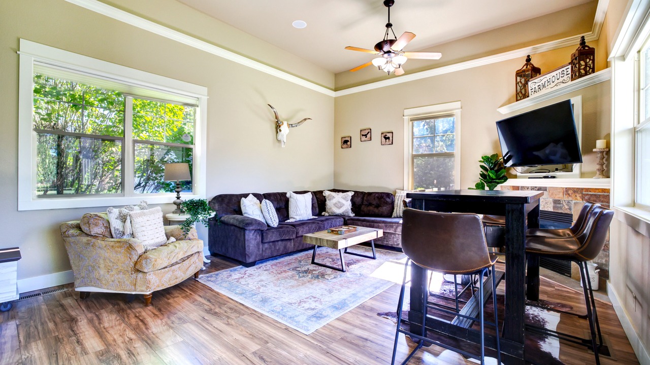 Photo of Livingroom in Redmond