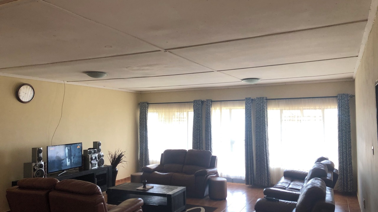Photo of Livingroom in Ndadza