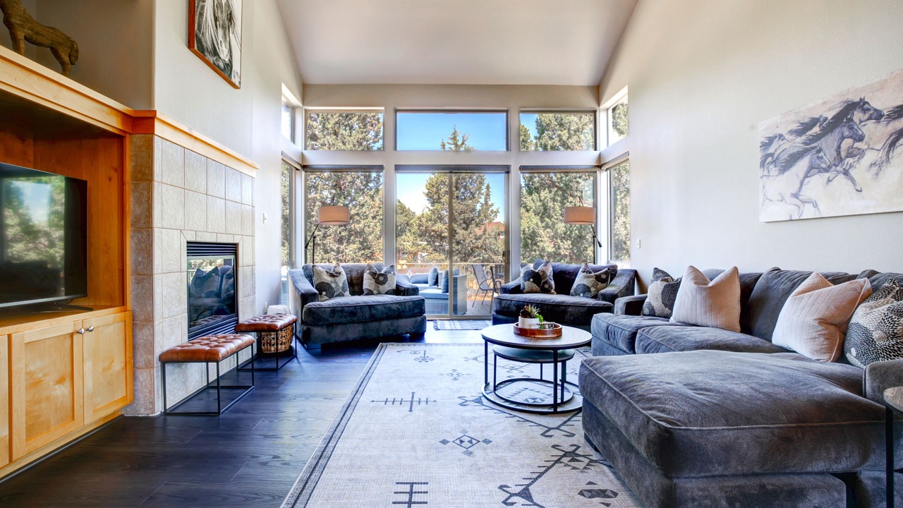 Photo of Livingroom in Redmond