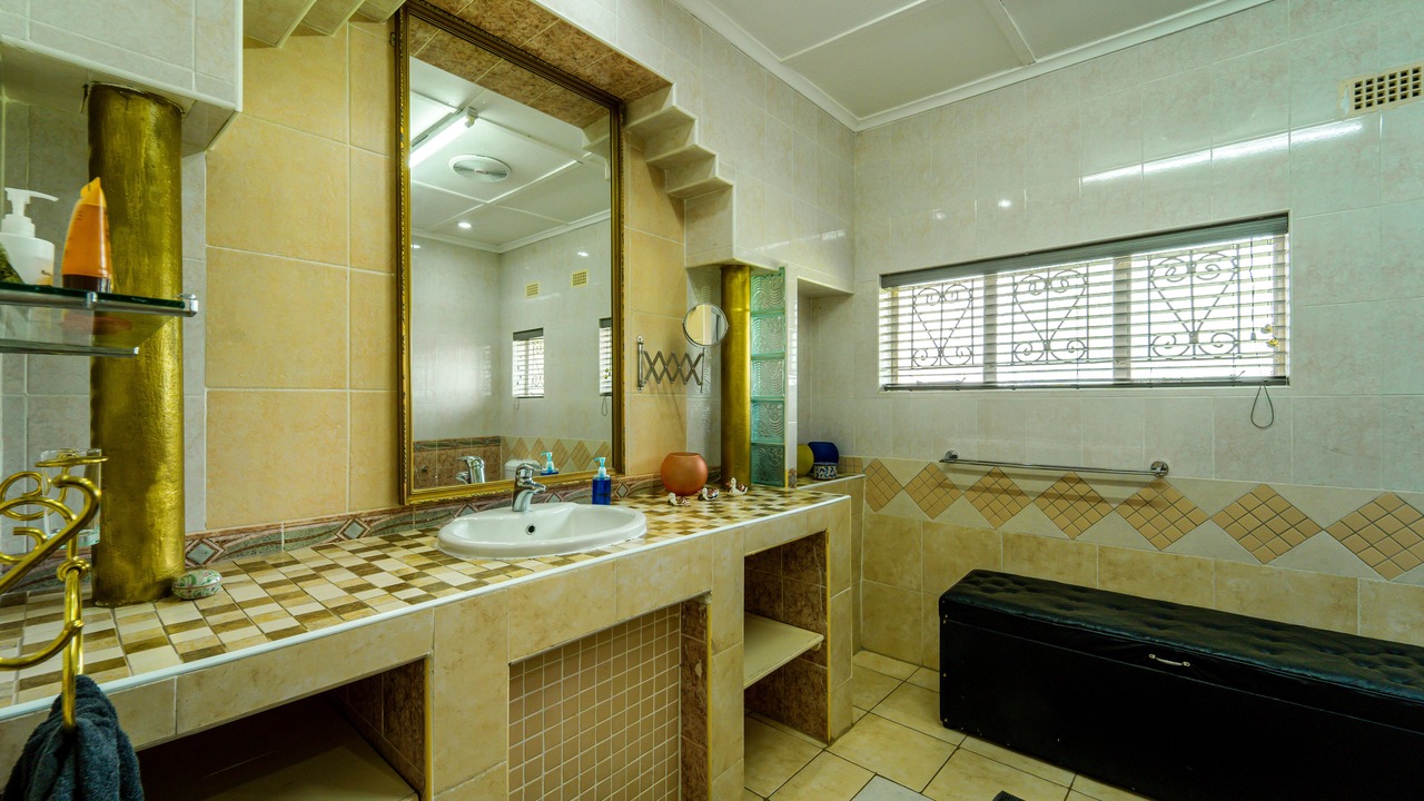 Photo of Bathroom in Victoria Falls