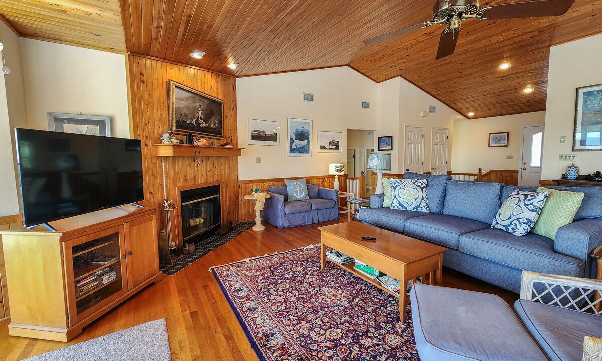 Photo of Bedroom in Southern Shores