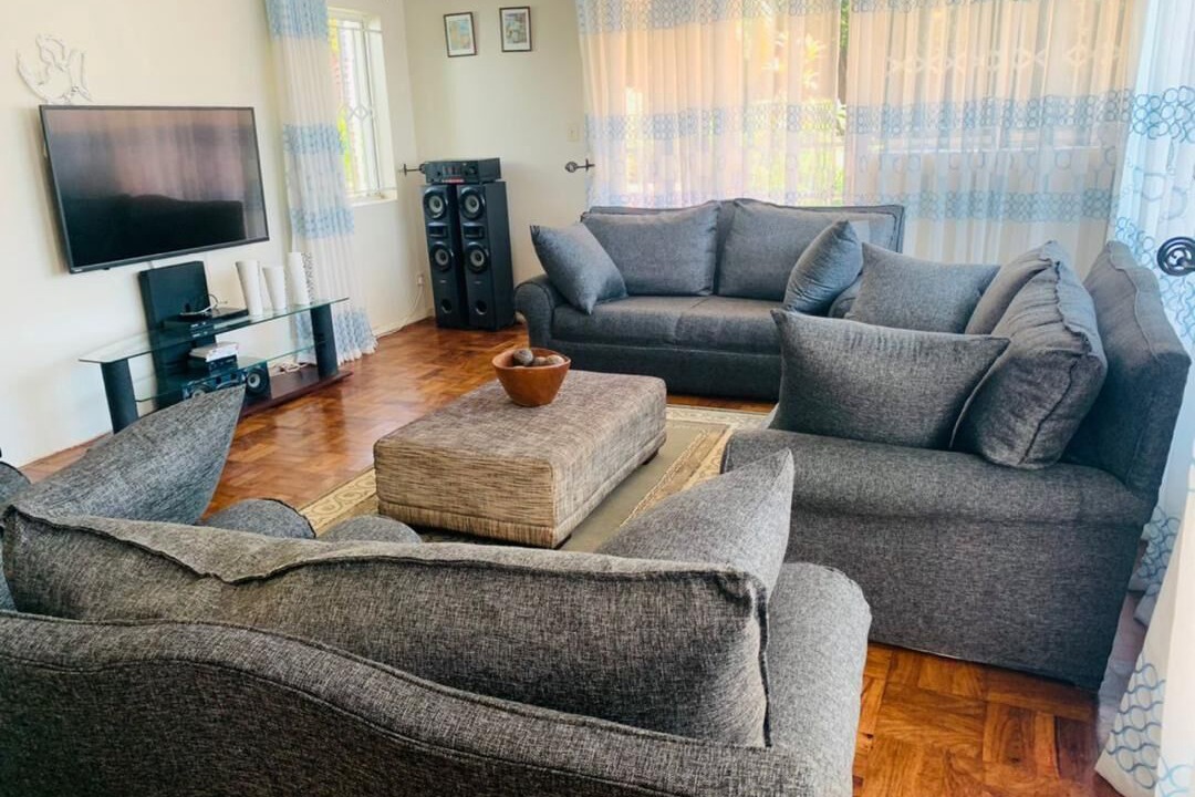 Photo of Livingroom in Harare East