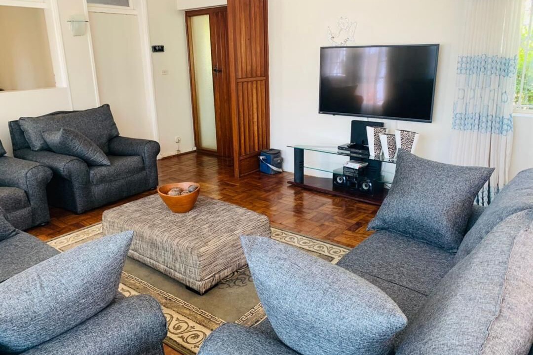 Photo of Livingroom in Harare East