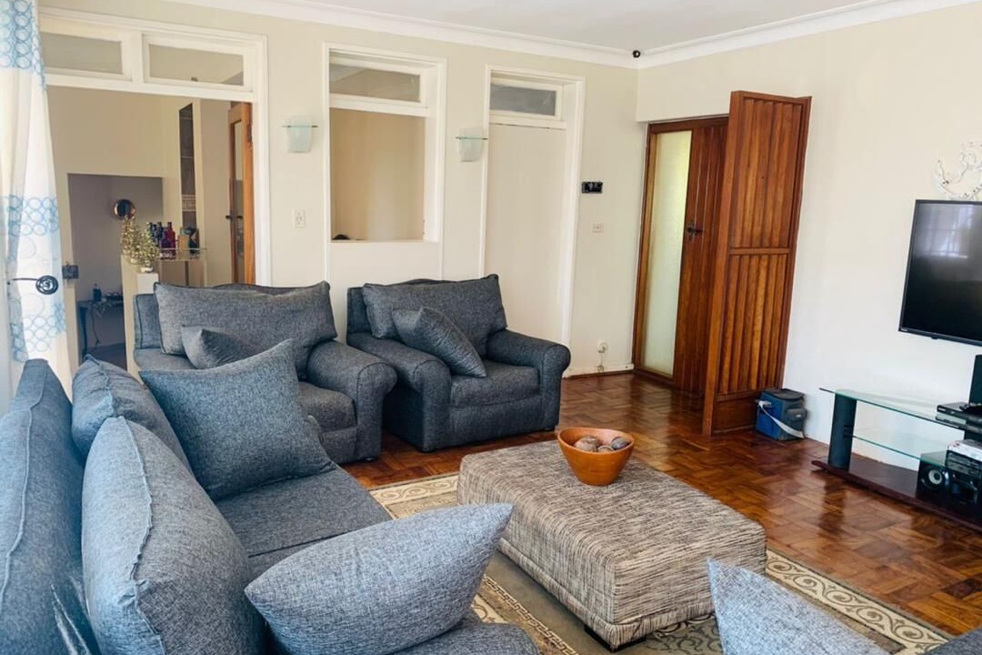 Photo of Livingroom in Harare East