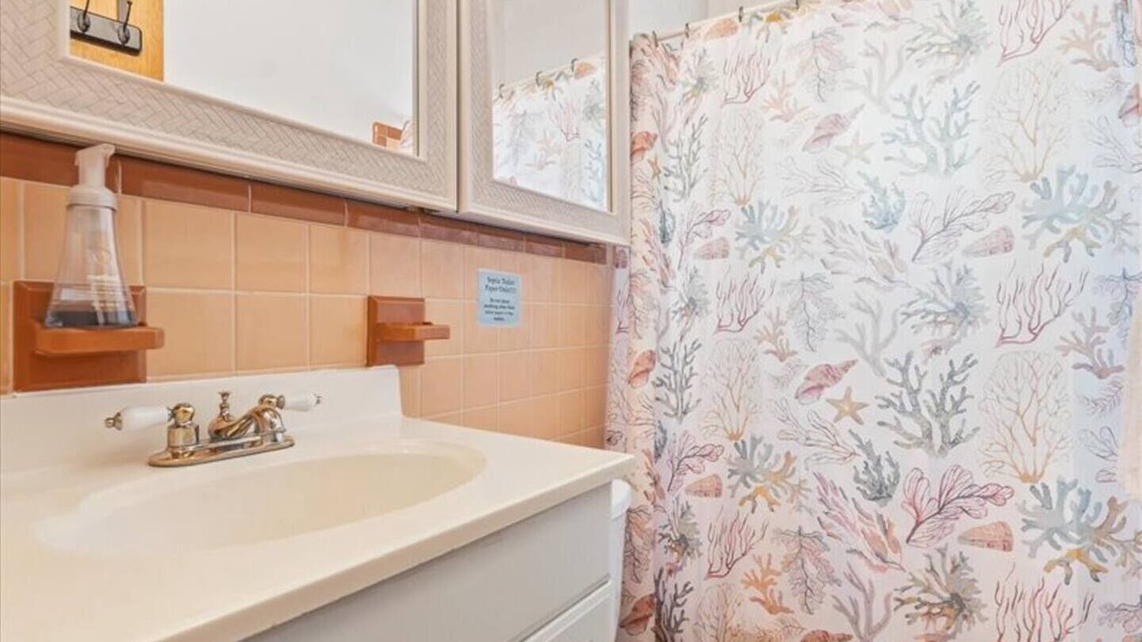 Photo of Bathroom in Port Canaveral