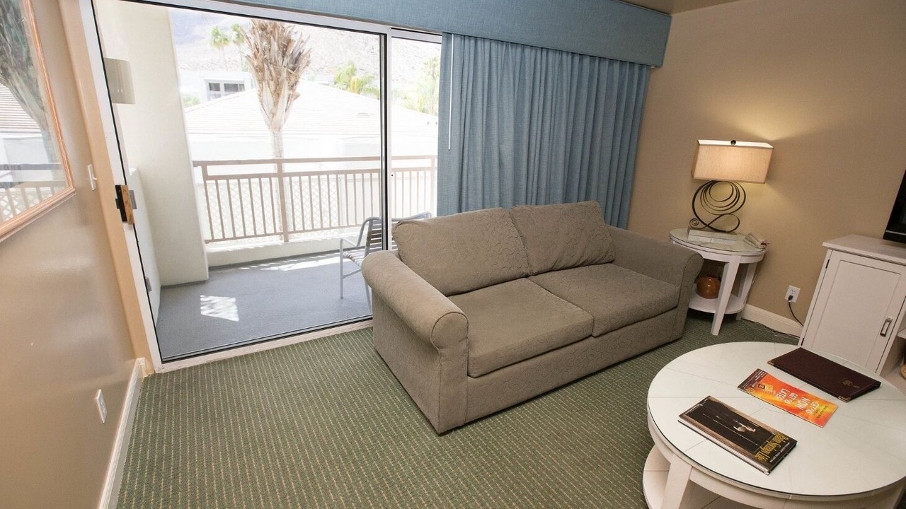 Photo of Livingroom in Canyon Corridor
