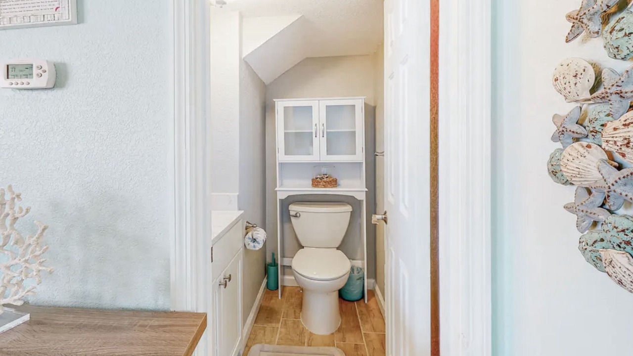 Photo of Bathroom in Cape Caneveral Beach Gardens