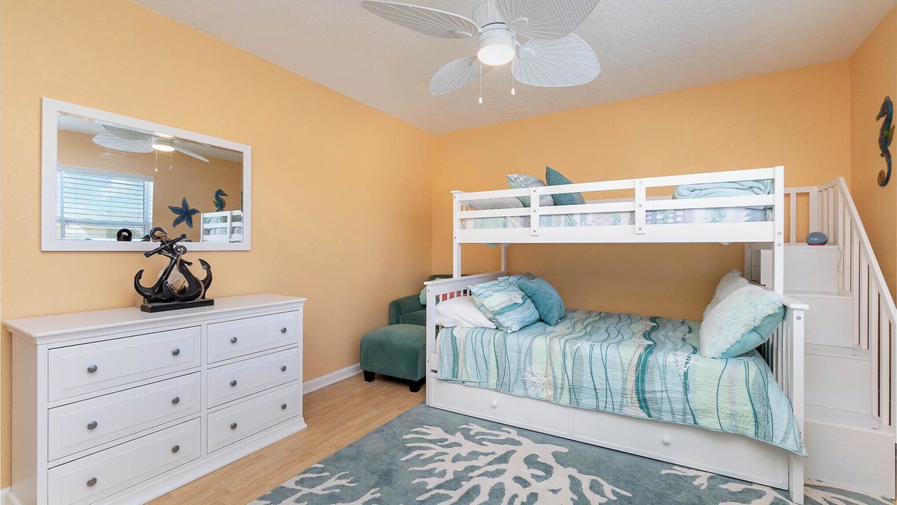 Photo of Bedroom in Cape Caneveral Beach Gardens