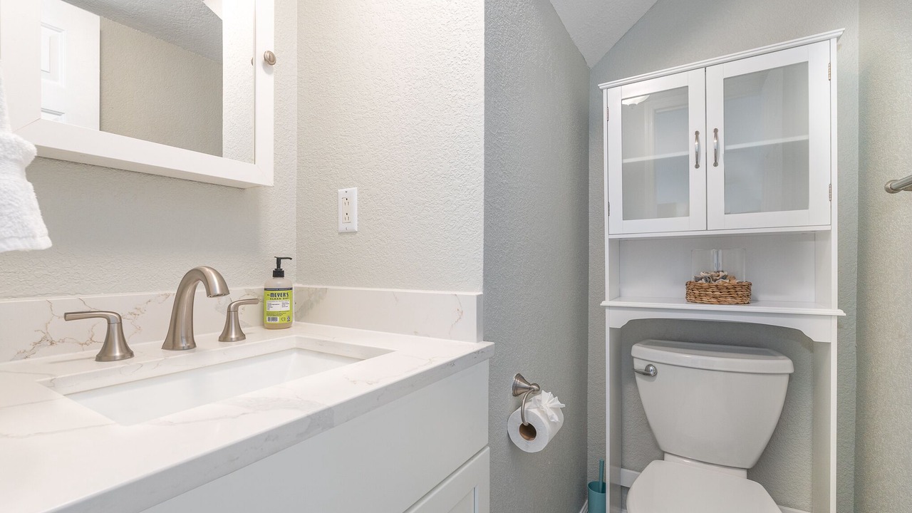 Photo of Bathroom in Cape Caneveral Beach Gardens