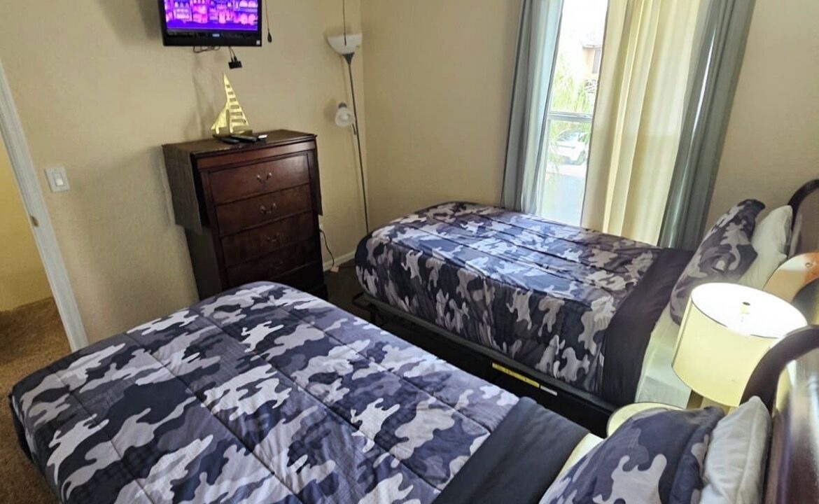 Photo of Bedroom in Regal Palms