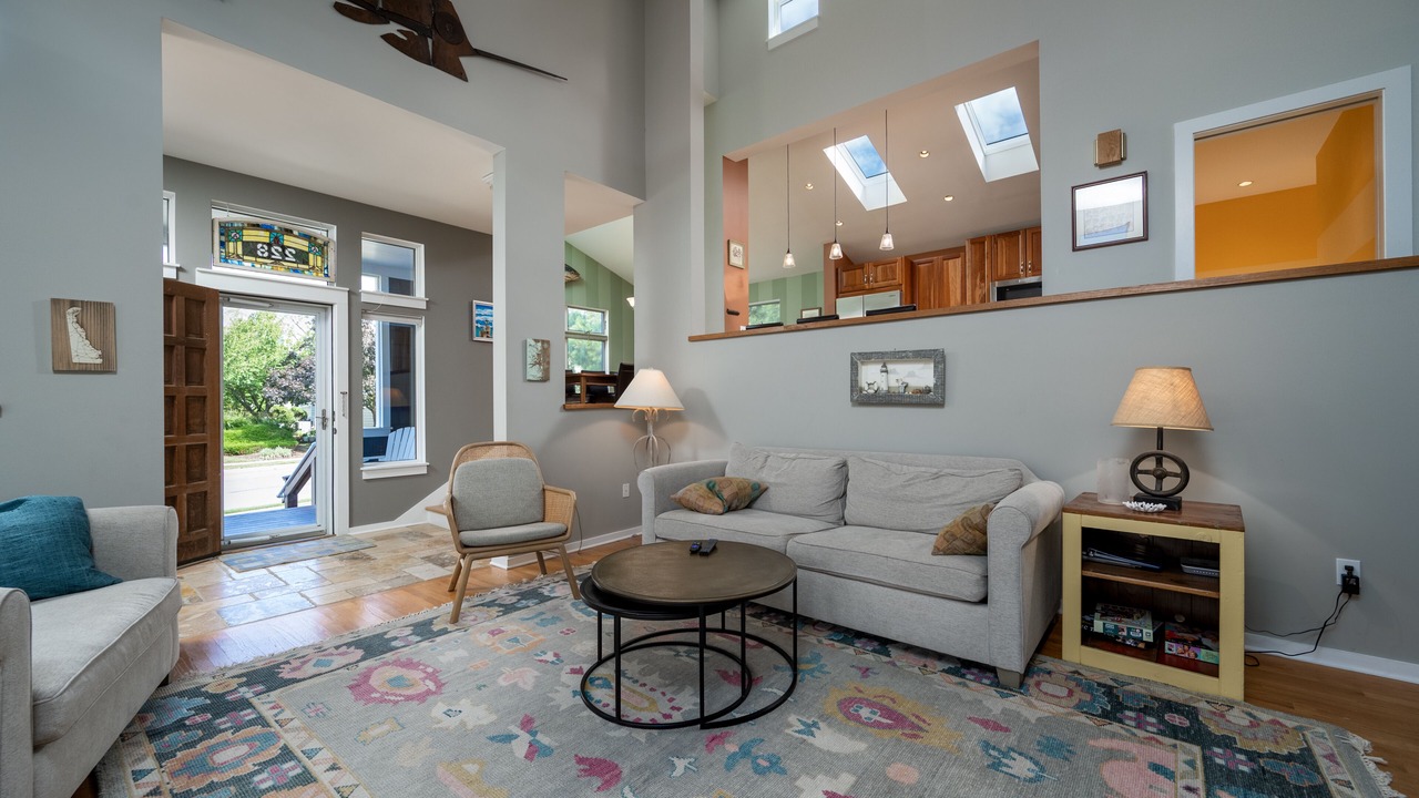 Photo of Bedroom in Country Club Estates