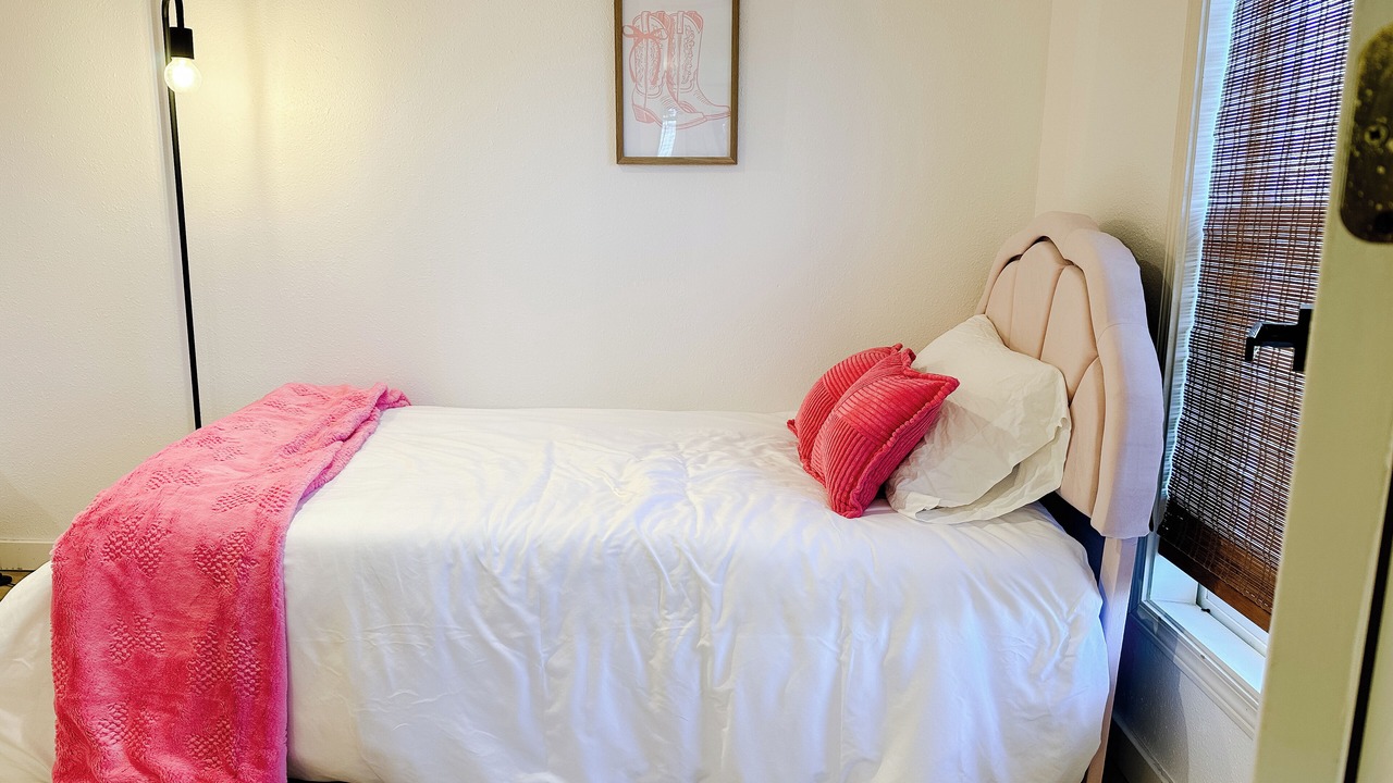 Photo of Bedroom in Redmond
