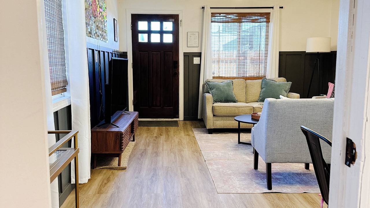 Photo of Livingroom in Redmond