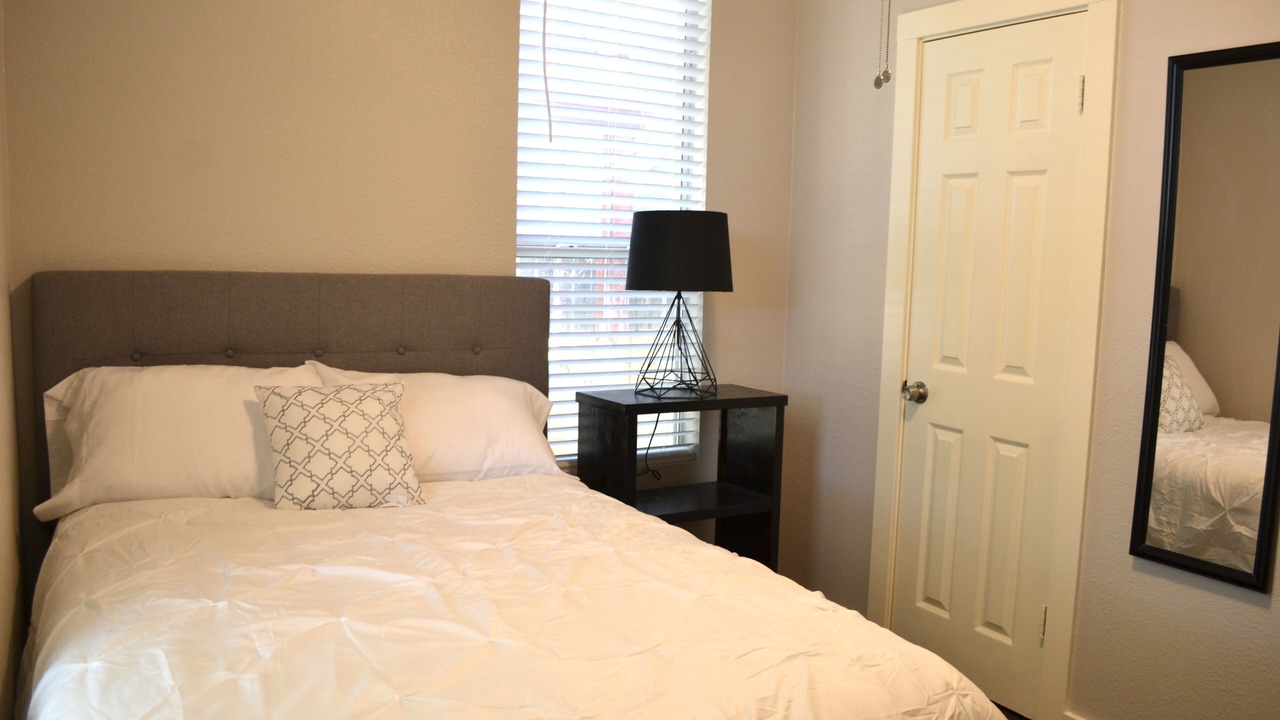 Photo of Bedroom in Near East Side