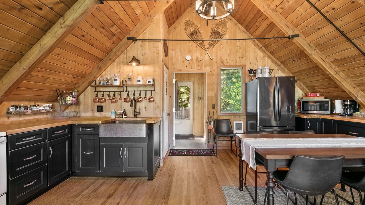 Photo of Kitchen in Gold Bar