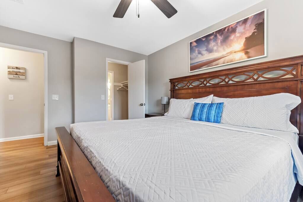 Photo of Bedroom in Demere Park
