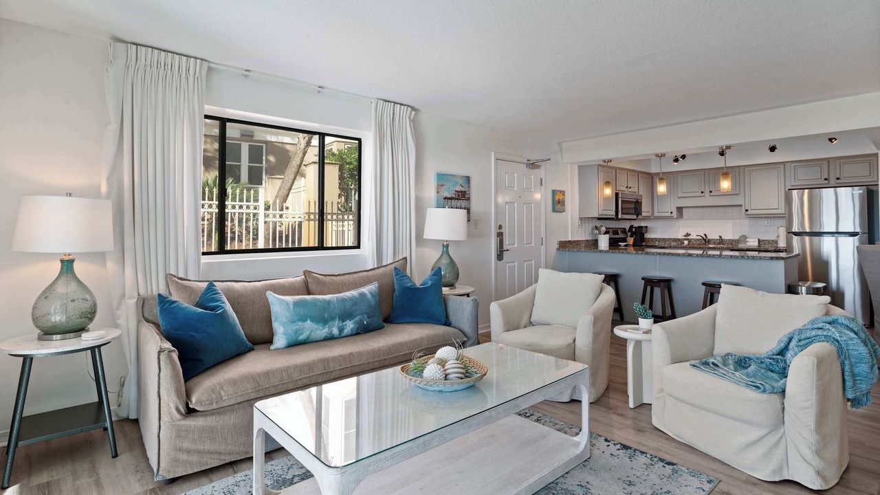 Photo of Livingroom in Miramar Beach
